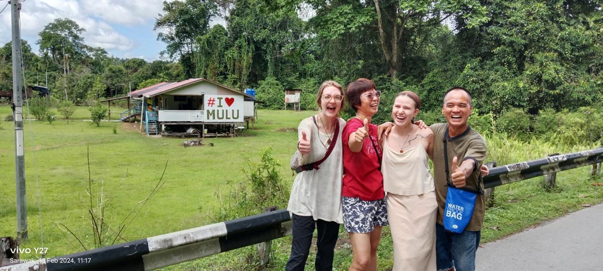 Mulu Village Luaran gambar